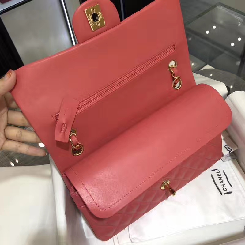Chanel 香奈儿 Classic Flap Bag 25cm 小羊皮 西瓜红 金扣 纯正品开发 顶级的工艺 进出专柜无压力