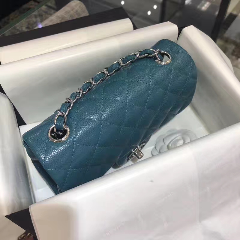 Chanel 香奈儿 Classic Flap Bag 鱼子酱 20cm 孔雀蓝 银扣 进出专柜无压力