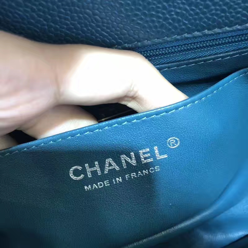 Chanel 香奈儿 Classic Flap Bag 鱼子酱 20cm 孔雀蓝 银扣 进出专柜无压力