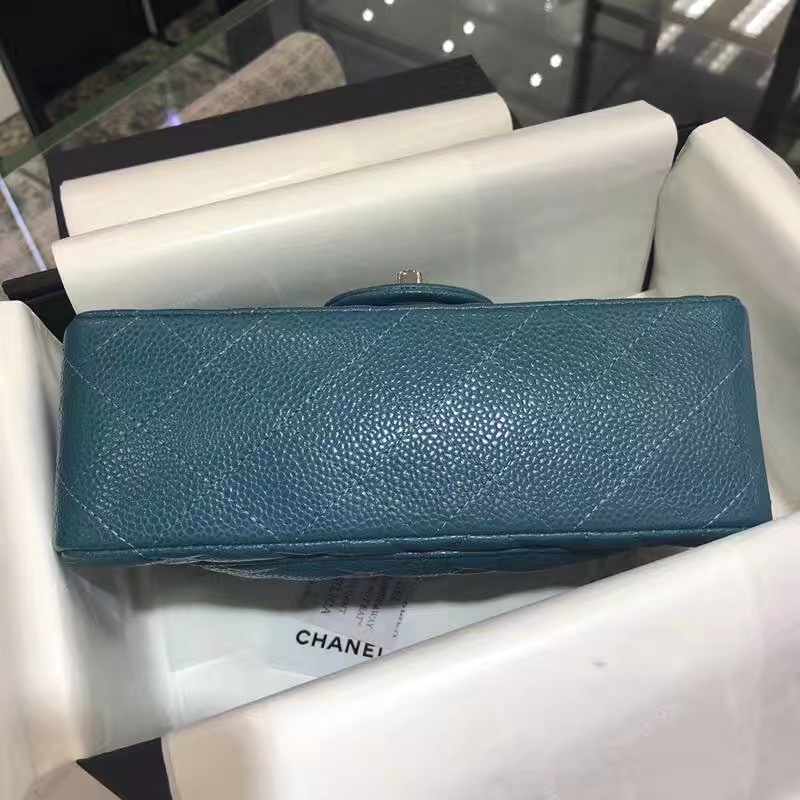 Chanel 香奈儿 Classic Flap Bag 鱼子酱 20cm 孔雀蓝 银扣 进出专柜无压力