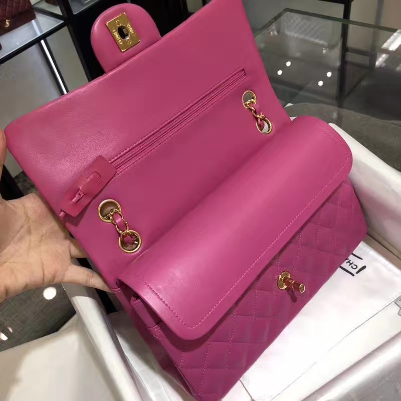Chanel 香奈儿 Classic Flap Bag 法国进口小羊皮  25cm 梅红色 金扣