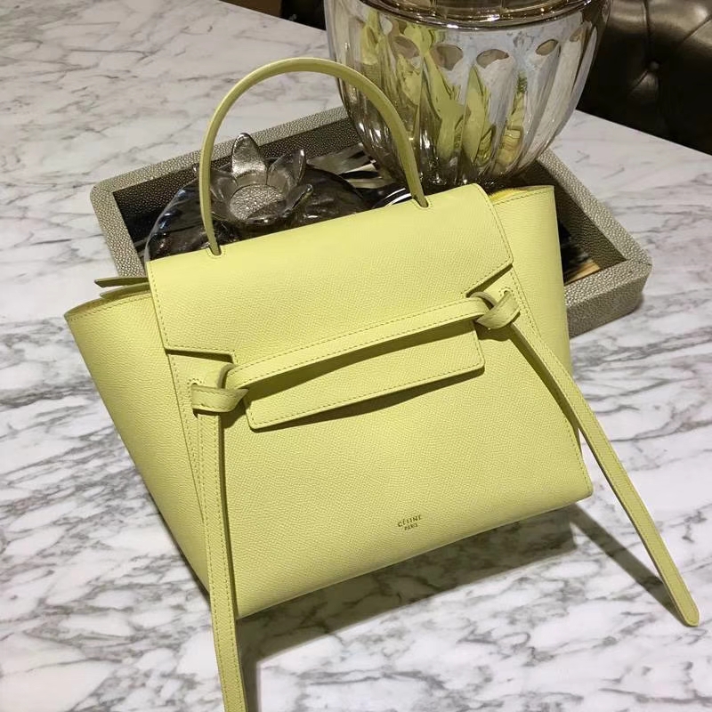 Celine  鲶鱼包（24cm～27cm）柠檬黄实拍  法国  进口掌纹牛皮    原装YKK钢扣拉链