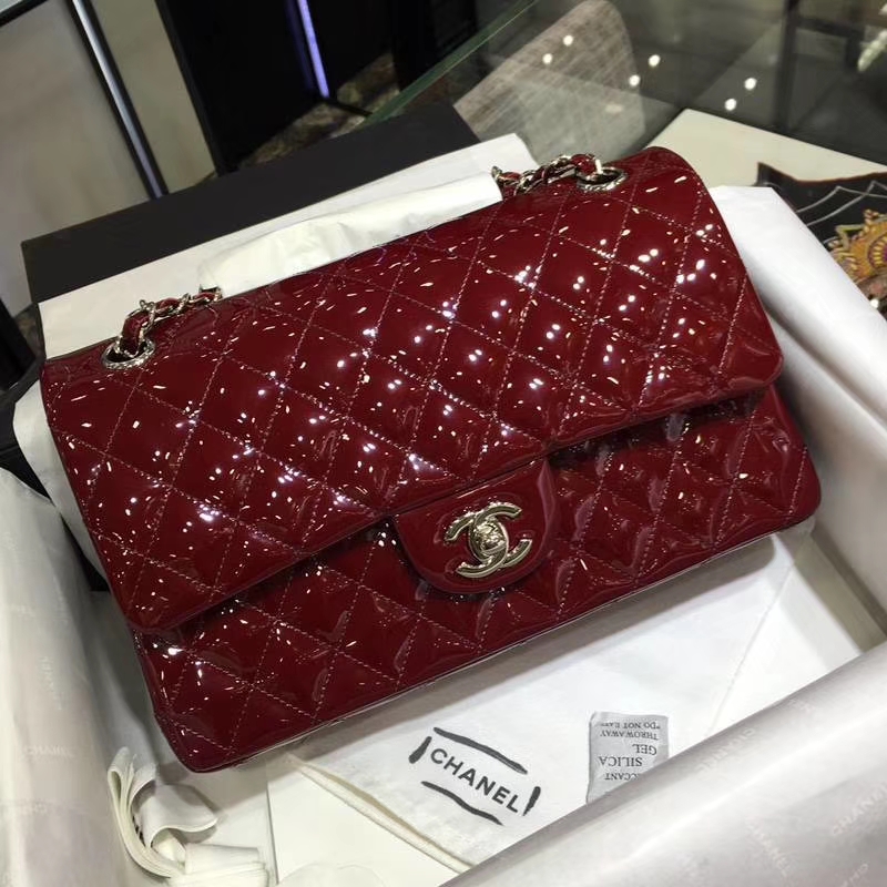 Chanel 香奈儿 Classic Flap Bag  进口漆皮 25cm 酒红 银扣