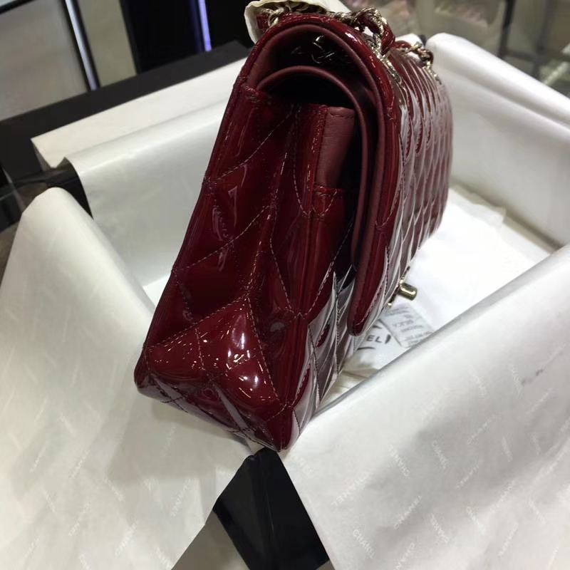 Chanel 香奈儿 Classic Flap Bag  进口漆皮 25cm 酒红 银扣