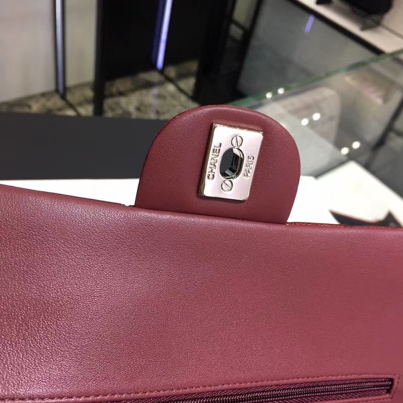 Chanel 香奈儿 Classic Flap Bag  进口漆皮 25cm 酒红 银扣