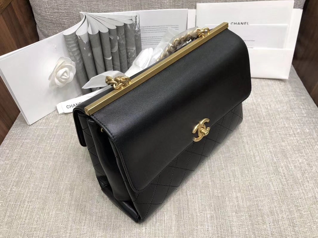 2018年新款口盖包 进口小羊皮 金色金属黄 黑色28cm