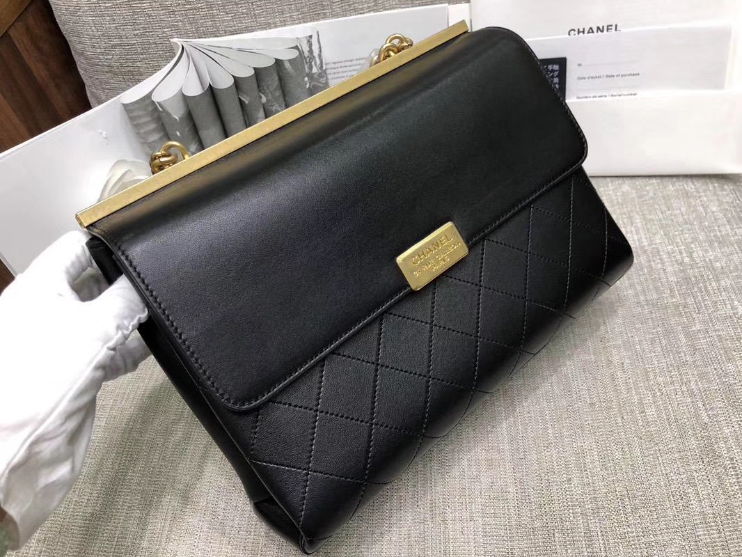 2018年新款口盖包 进口小羊皮 金色金属黄 黑色28cm