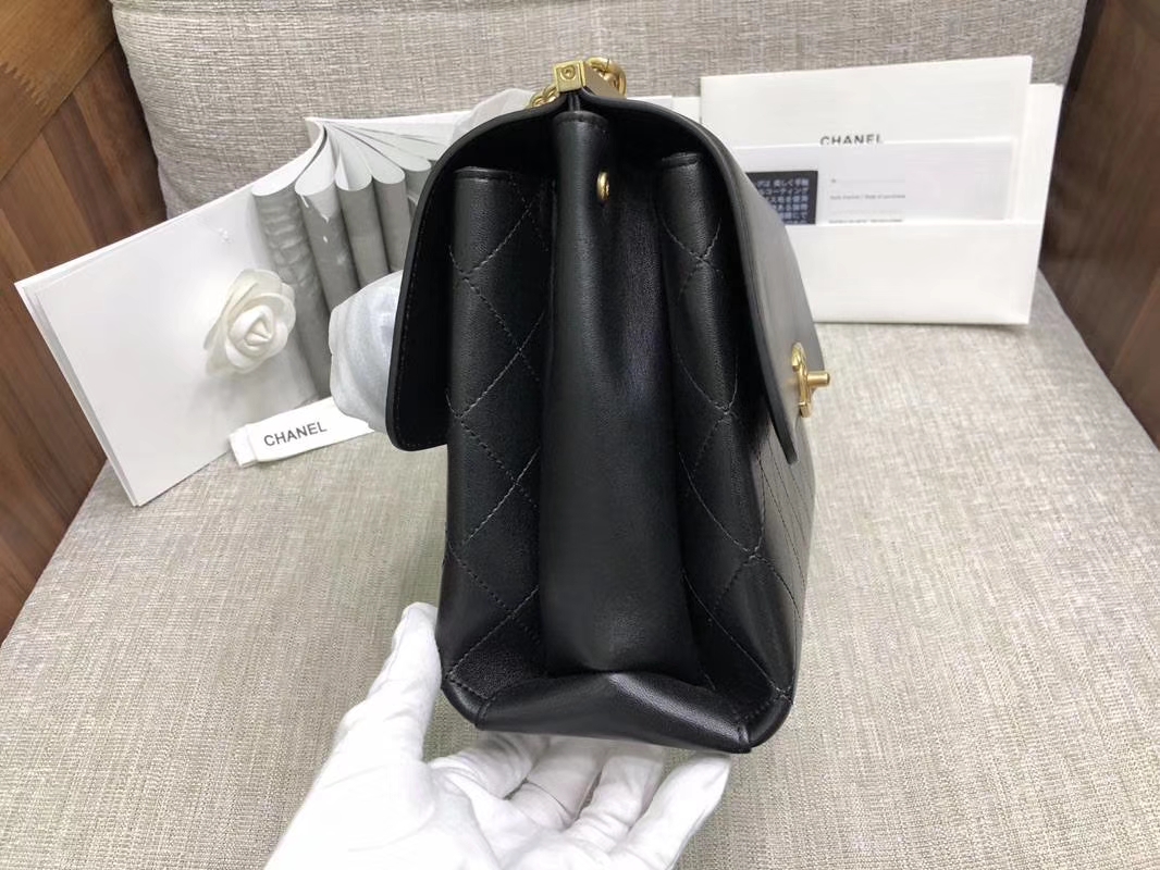 2018年新款口盖包 进口小羊皮 金色金属黄 黑色28cm