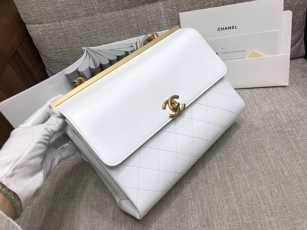 2018年新款口盖包 进口小羊皮 金色金属黄 白色 28cm