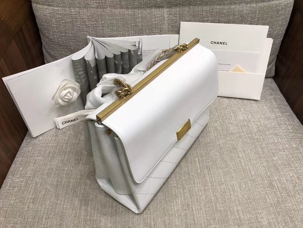 2018年新款口盖包 进口小羊皮 金色金属黄 白色 28cm