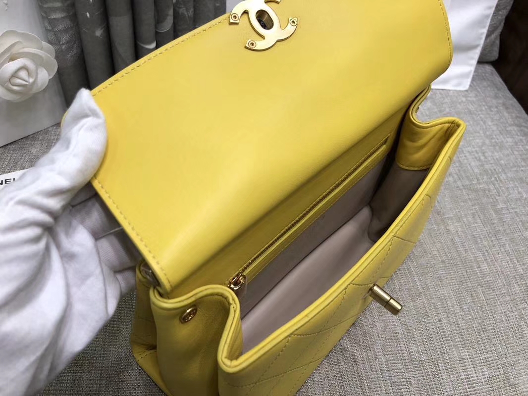 2018年新款口盖包 进口小羊皮 金色金属黄 柠檬黄  23cm