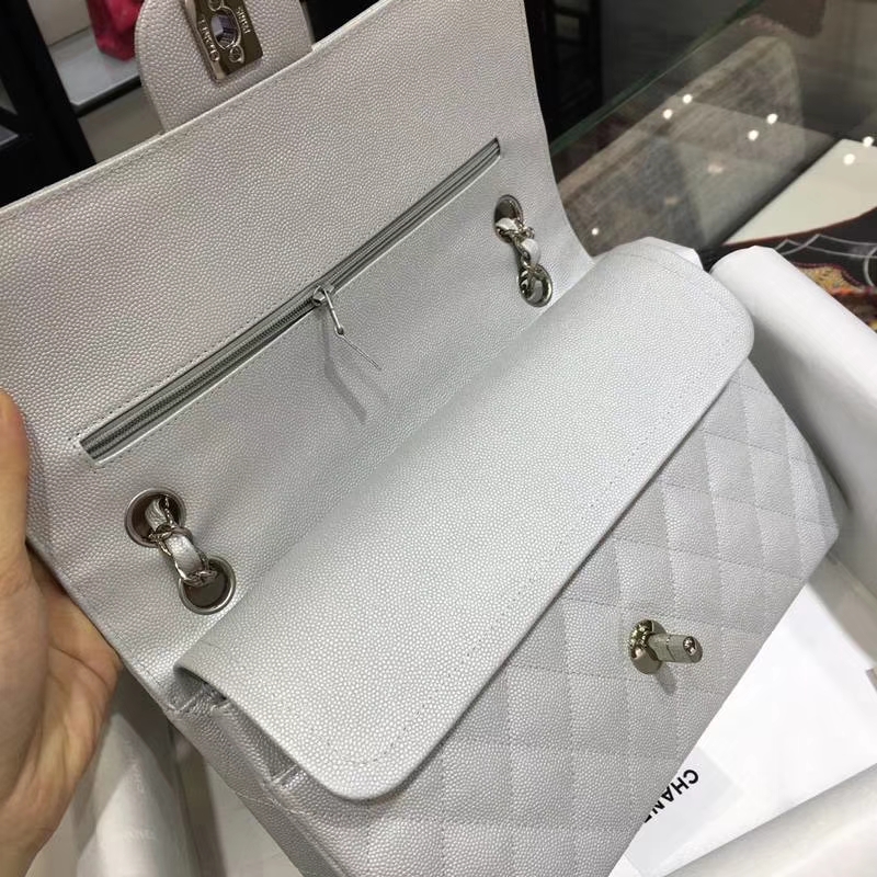 Chanel 香奈儿 Classic Flap Bag  进口小鱼子酱 25cm 现货 银色 银扣