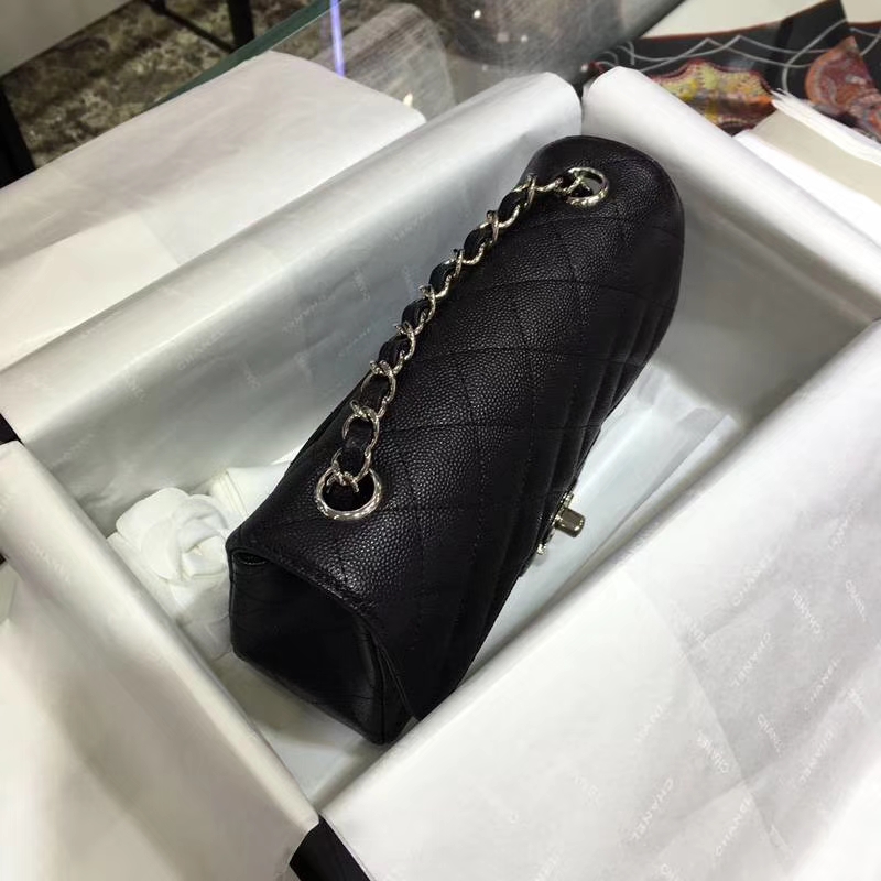 Chanel 香奈儿 Classic Flap Bag  进口小鱼子酱 20cm现货 黑色 银扣