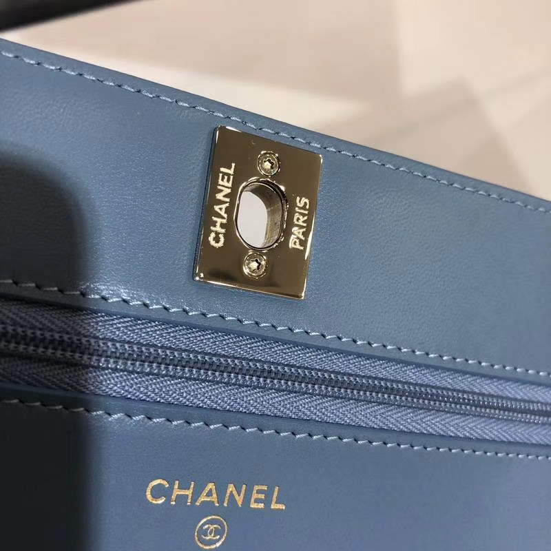 Chanel 香奈儿 WOC 发财包 V 字绣 小羊皮 20cm 梦幻蓝