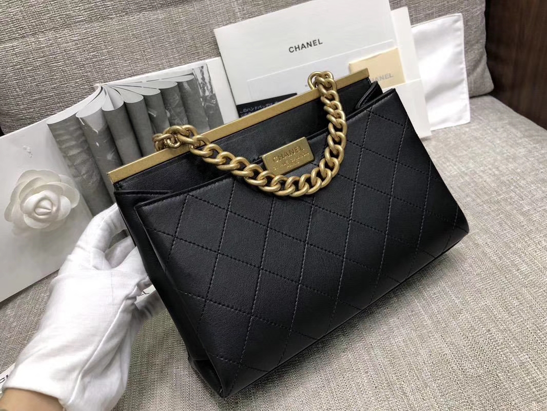 2018年新款口盖包 进口小羊皮 金色金属黄 23cm 28cm