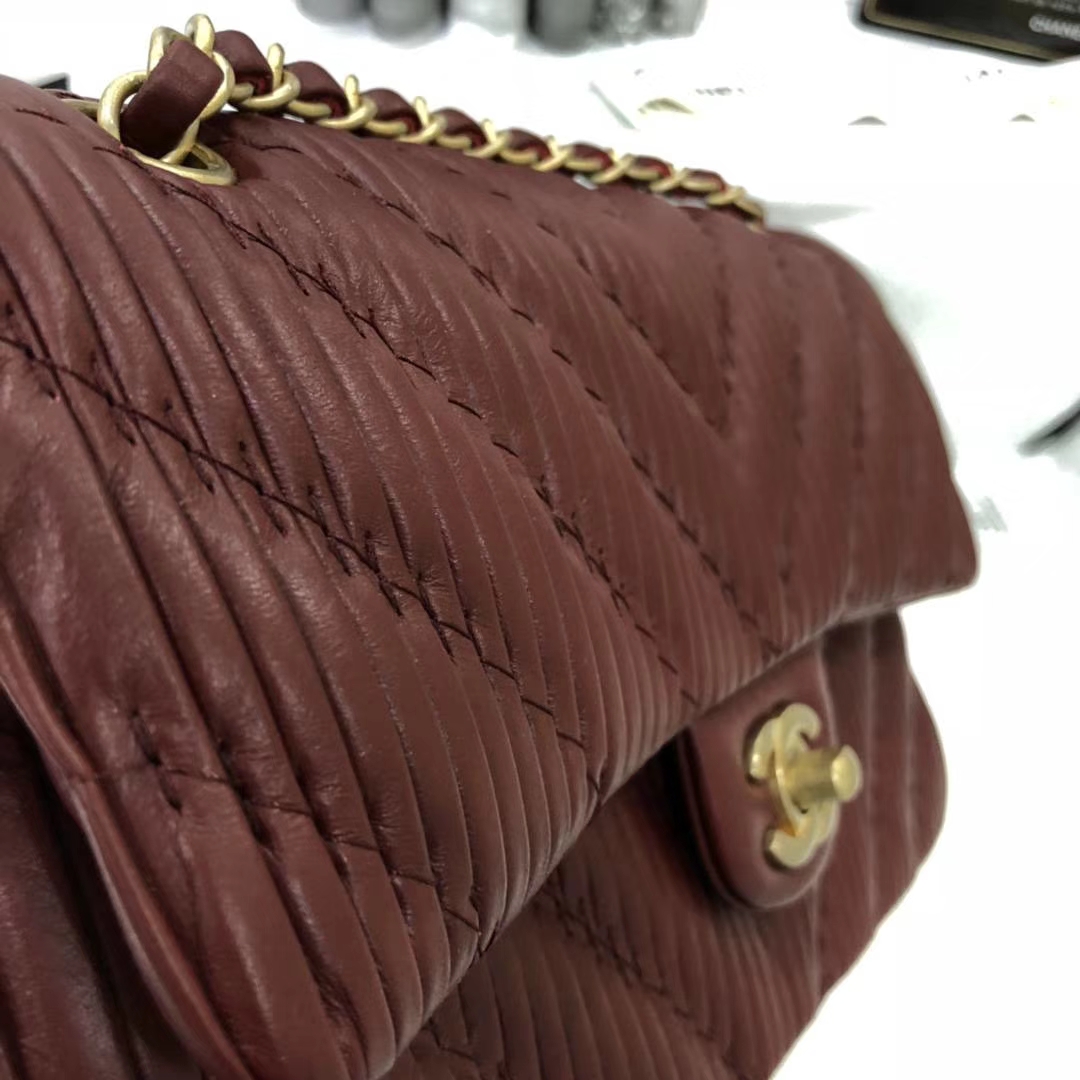 Chanel 香奈儿 希腊褶皱款 酒红色 25cm 现货 五金非常有质感