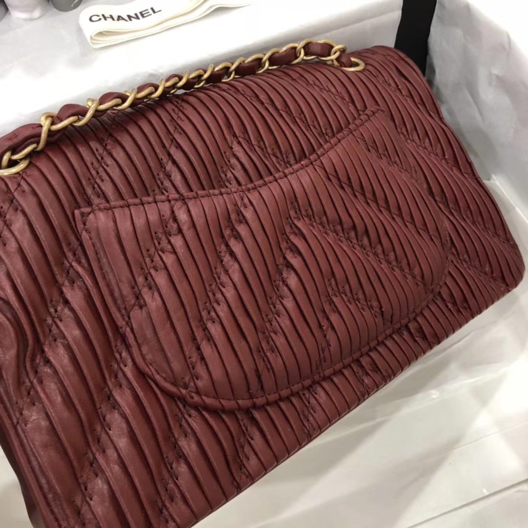 Chanel 香奈儿 希腊褶皱款 酒红色 25cm 现货 五金非常有质感