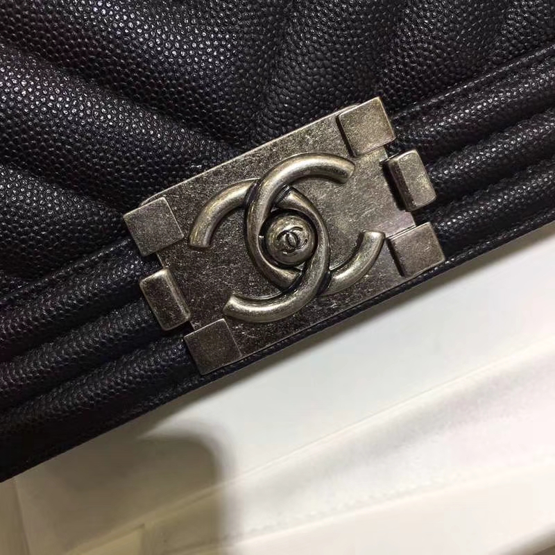 Chanel 香奈儿 Leboy Bag 大V款 小球纹 25cm 黑色 古银