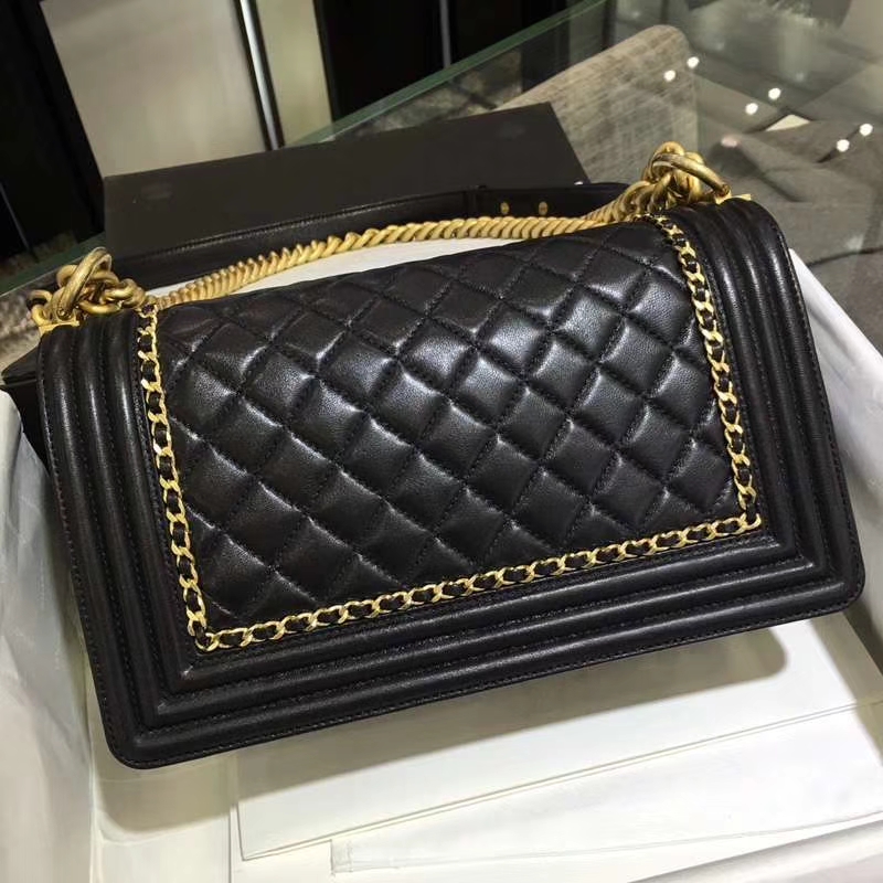 Chanel 香奈儿  Leboy Bag 链条款 小羊皮 25cm 黑色 沙金 