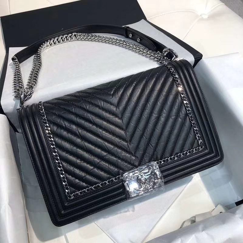 Chanel 香奈儿 Leboy Bag 手工链  复刻皮 28cm 黑色 白银五金