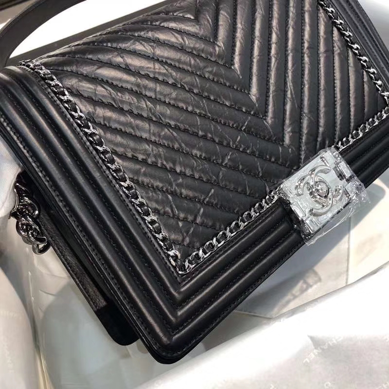 Chanel 香奈儿 Leboy Bag 手工链  复刻皮 28cm 黑色 白银五金