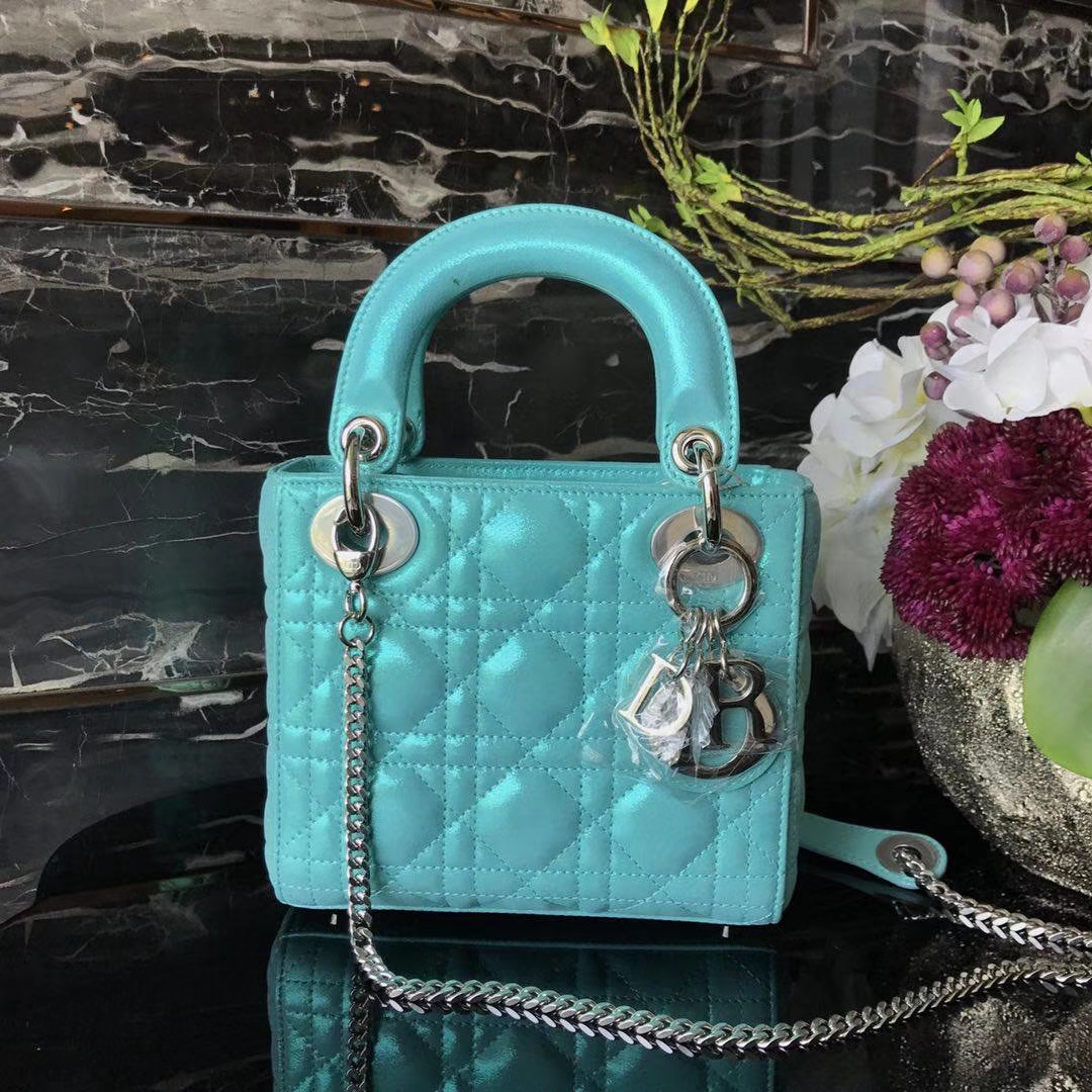 Dior 迪奥 小号 戴妃包 Lady Dior 17cm羊皮戴妃 现有颜色 湖水蓝