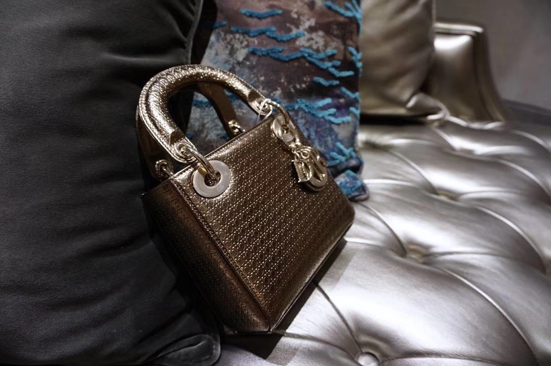 Dior 迪奥 戴妃包 Lady Dior 小号17cm古铜金色戴妃 聚会必备 闪耀全场