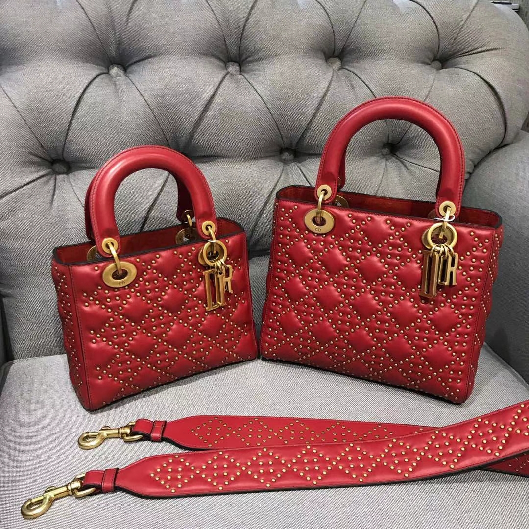 Dior 迪奥 戴妃包 Lady Dior 牛皮铆钉包 女神专属红色 限量版 手工打制 复古风五格铆钉包