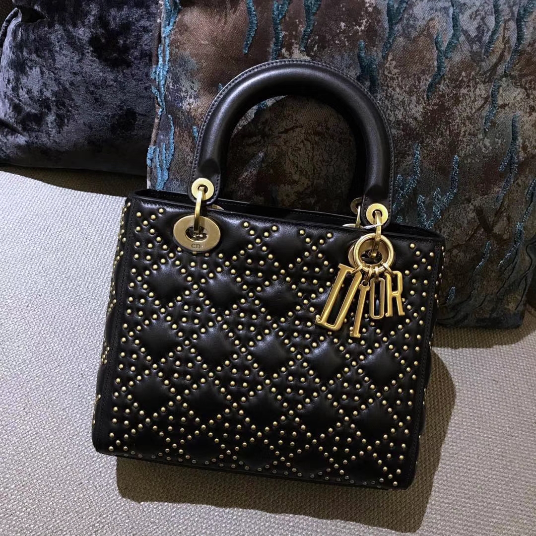 Dior 迪奥 戴妃包 Lady Dior 牛皮铆钉包 女神专属黑色  限量版 手工打制 复古风五格铆钉包