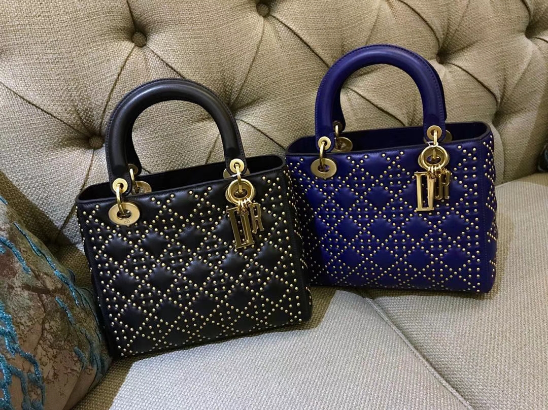 Dior 迪奥 戴妃包 Lady Dior 牛皮铆钉包 女神专属黑色  限量版 手工打制 复古风五格铆钉包