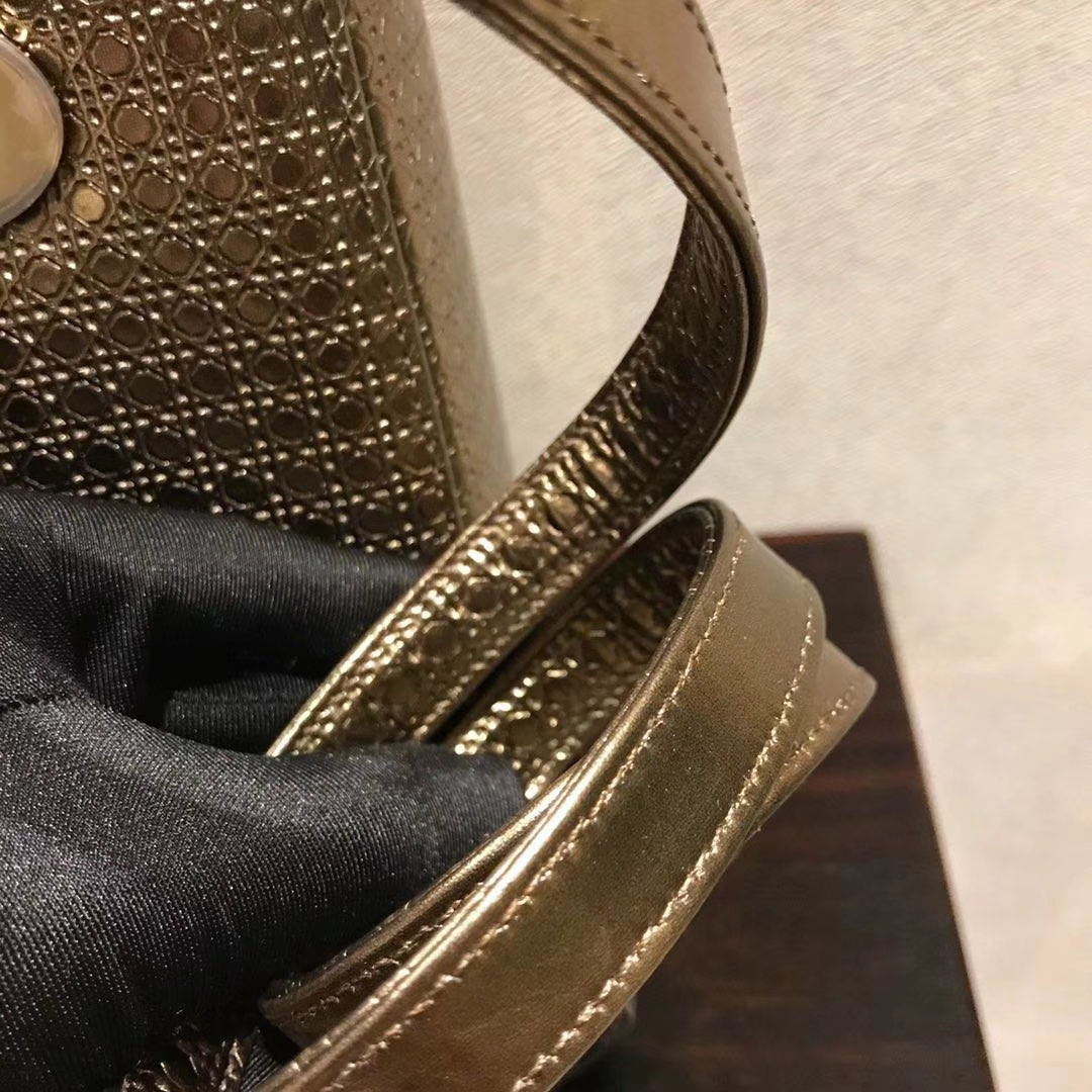 Dior 迪奥 戴妃包 Lady Dior 牛皮压纹 复古风 古铜金色
