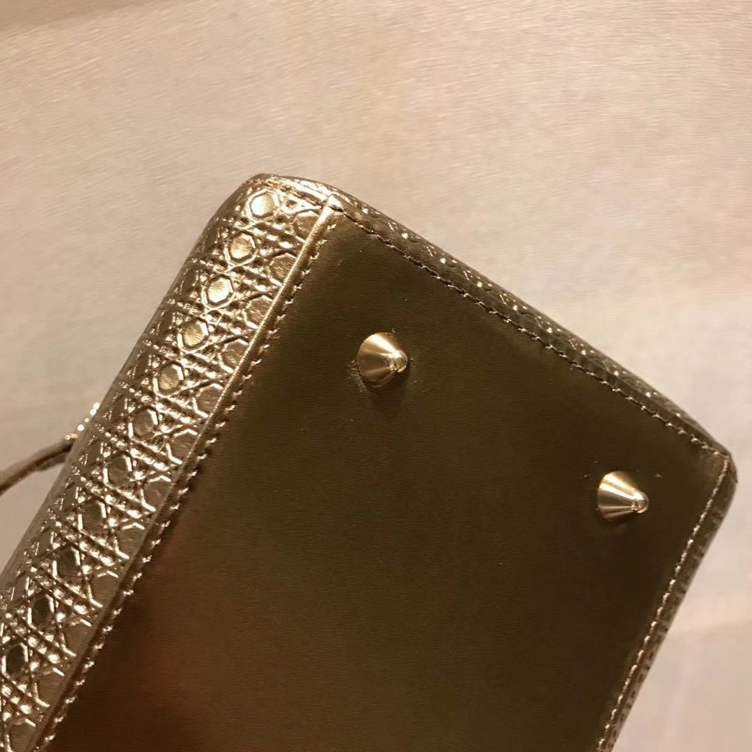 Dior 迪奥 戴妃包 Lady Dior 牛皮压纹 复古风 古铜金色