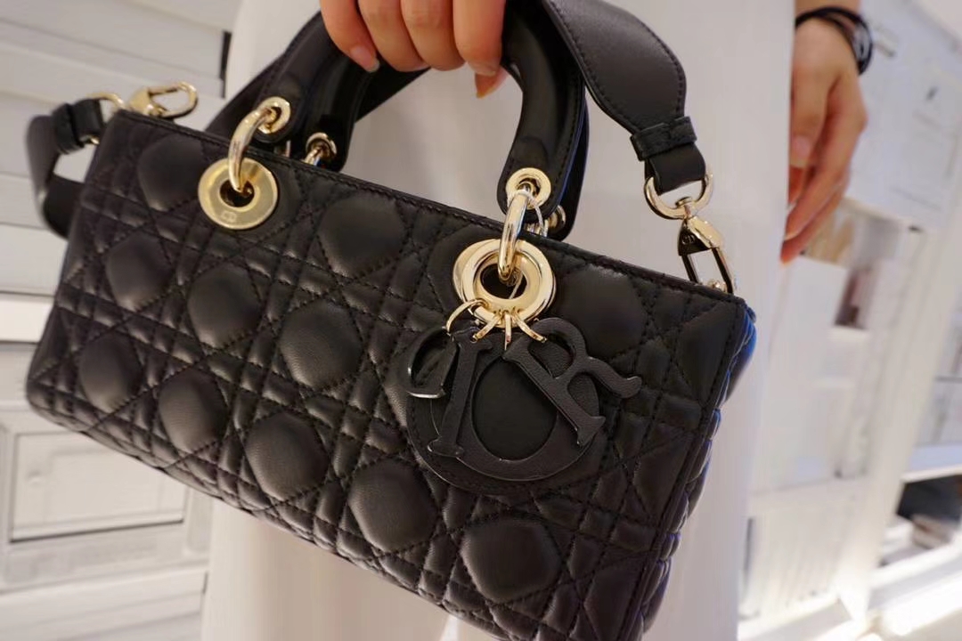 Dior 黑色羊皮手提包 金扣 意大利原厂水染小羊皮制作  原厂尾料皮