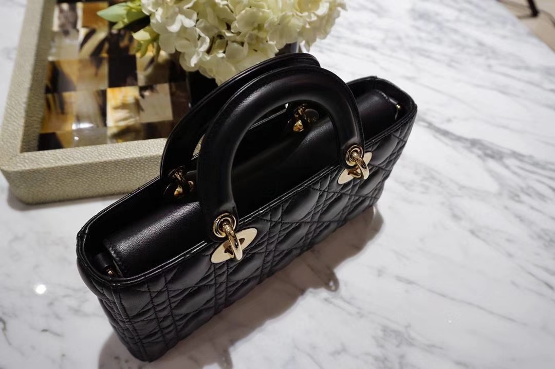 Dior 黑色羊皮手提包 金扣 意大利原厂水染小羊皮制作  原厂尾料皮