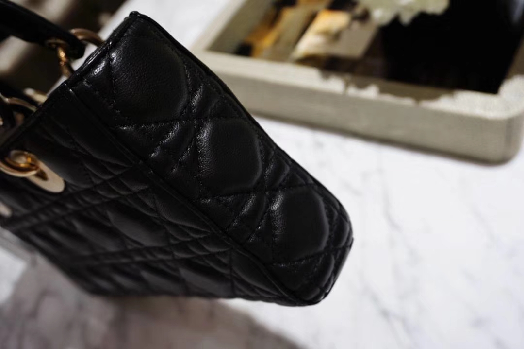 Dior 黑色羊皮手提包 金扣 意大利原厂水染小羊皮制作  原厂尾料皮