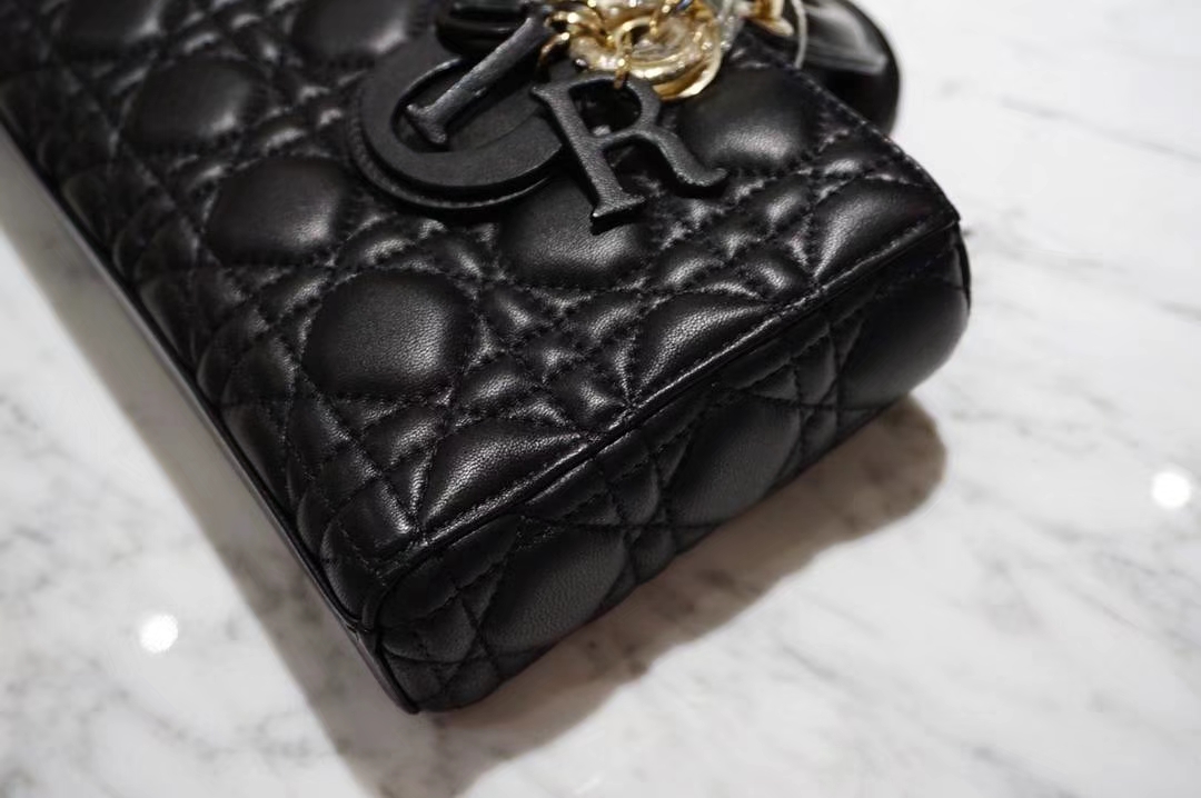 Dior 黑色羊皮手提包 金扣 意大利原厂水染小羊皮制作  原厂尾料皮