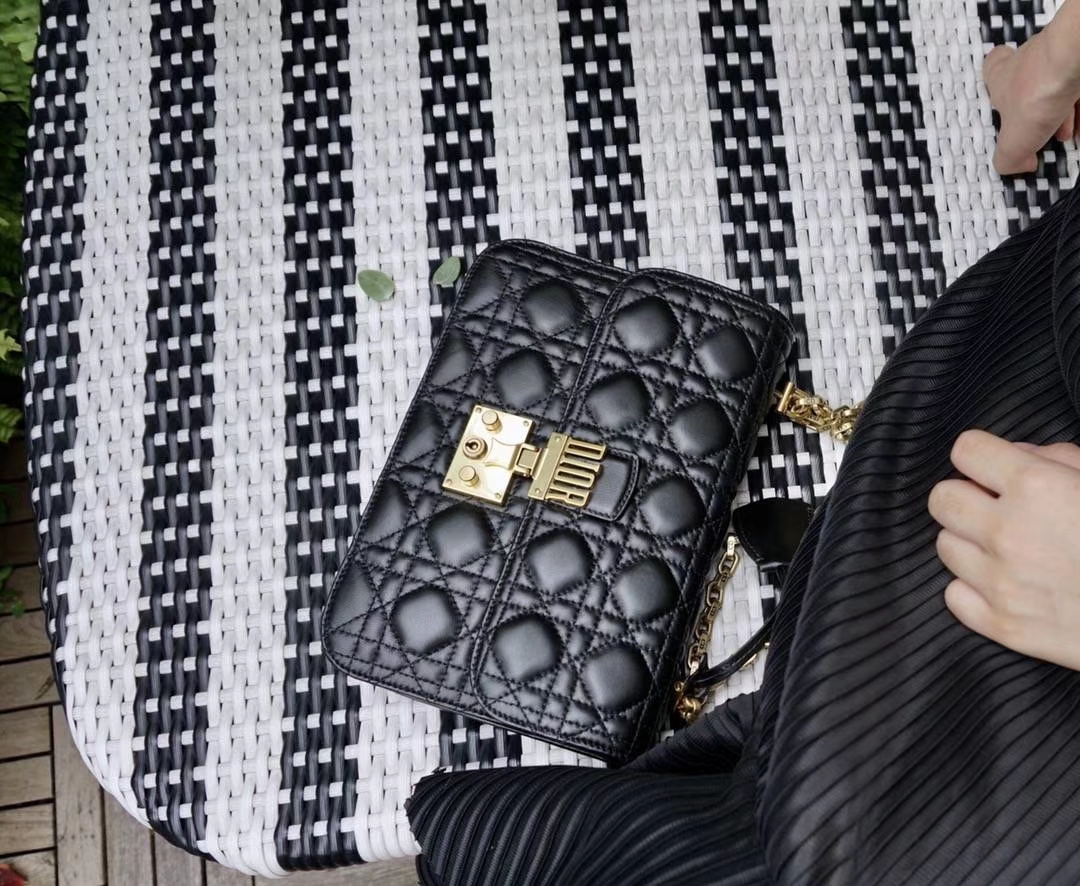 Dior 迪奥 Miss 黑色羊皮 链条包 21cm  意大利原厂水染小羊皮制作  原厂正品皮
