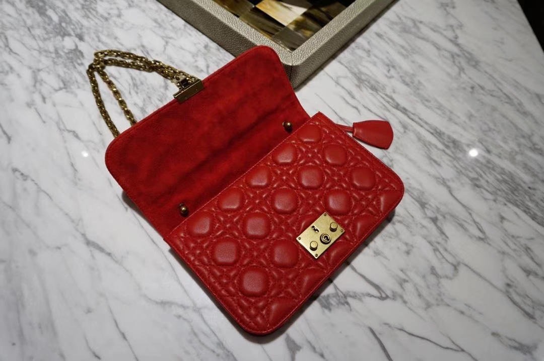 Dior 迪奥 Miss 红色羊皮 链条包 21cm  意大利原厂正品水染小羊皮制作