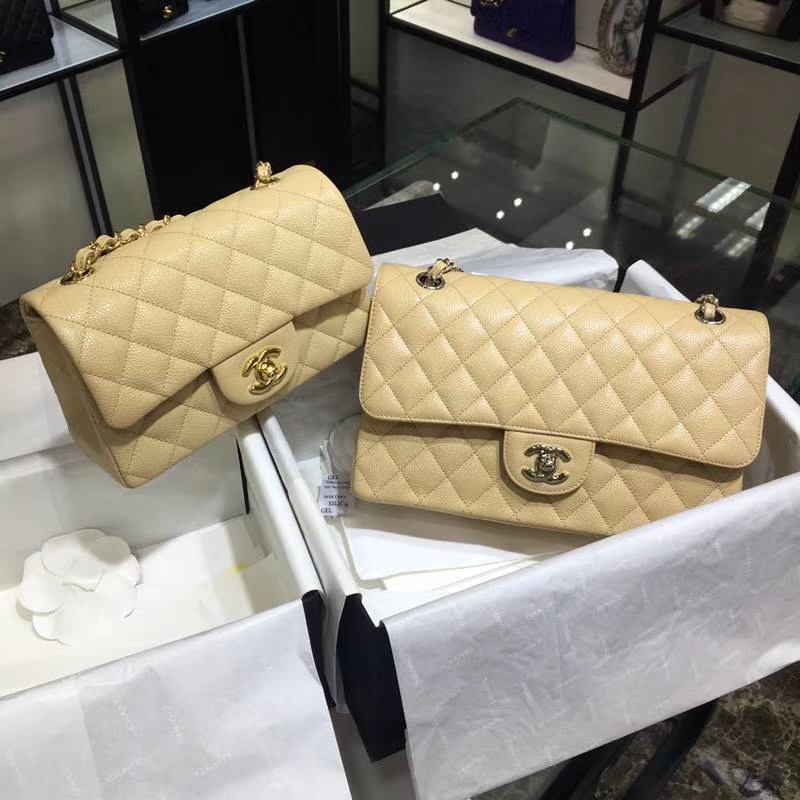Chanel 香奈儿 Classic Flap 鱼子酱【杏色】车边 25cm 金（现货）