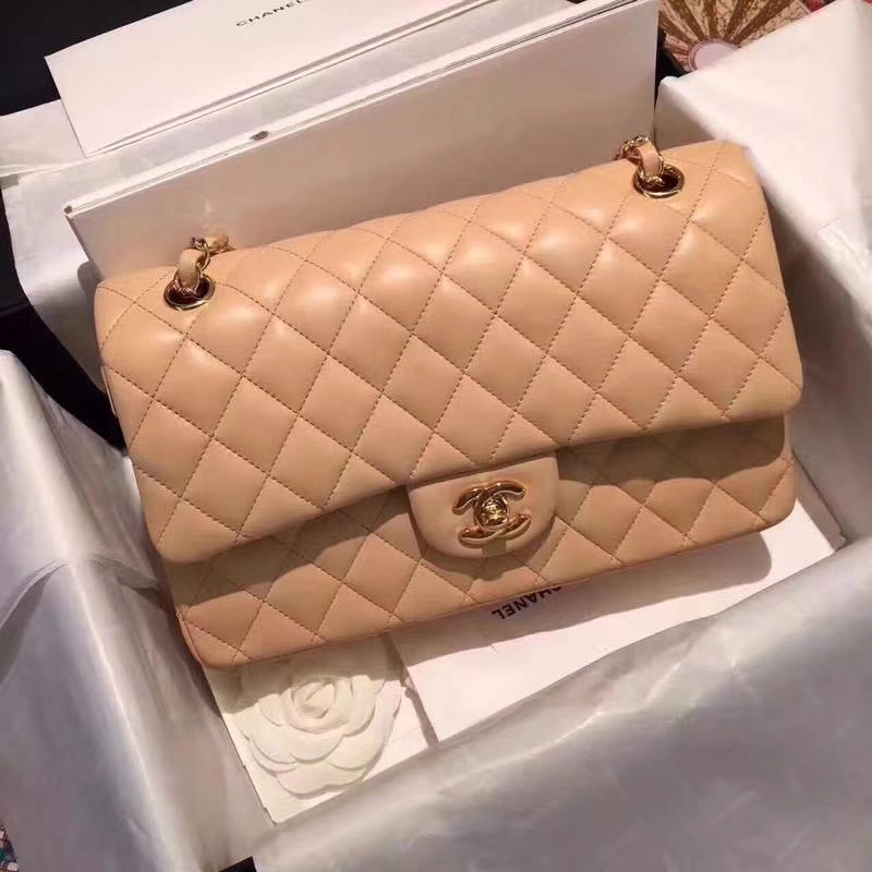 Chanel 香奈儿 Classic Flap 羊皮 杏色 25cm 金扣