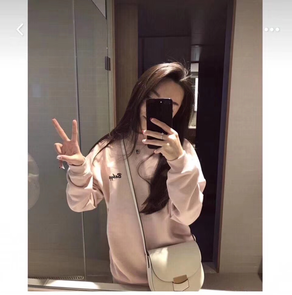 Celine 思琳 大容量翻盖单肩包 出镜率高  百搭 方便 白色