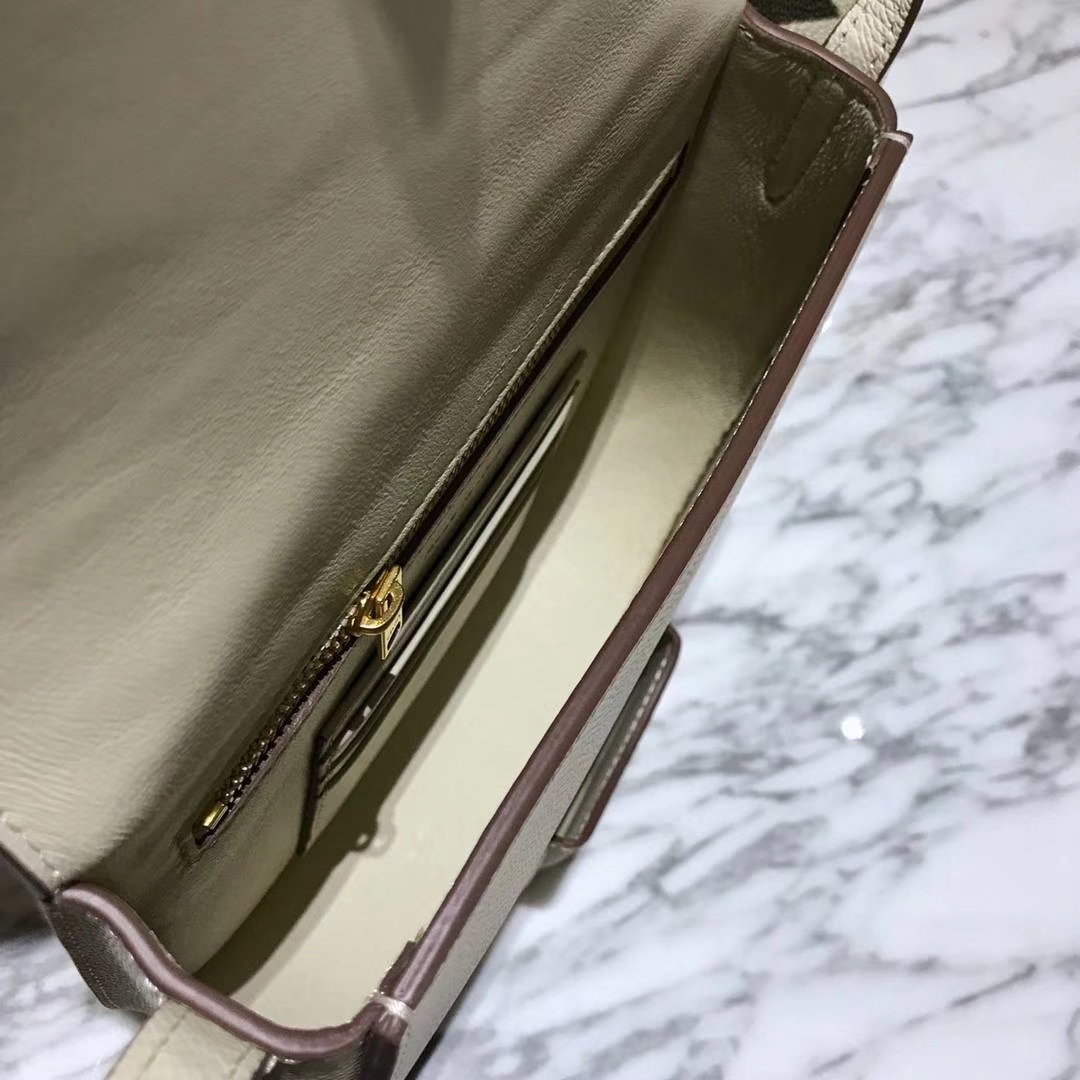 Celine 思琳 大容量翻盖单肩包 出镜率高  百搭 方便 白色
