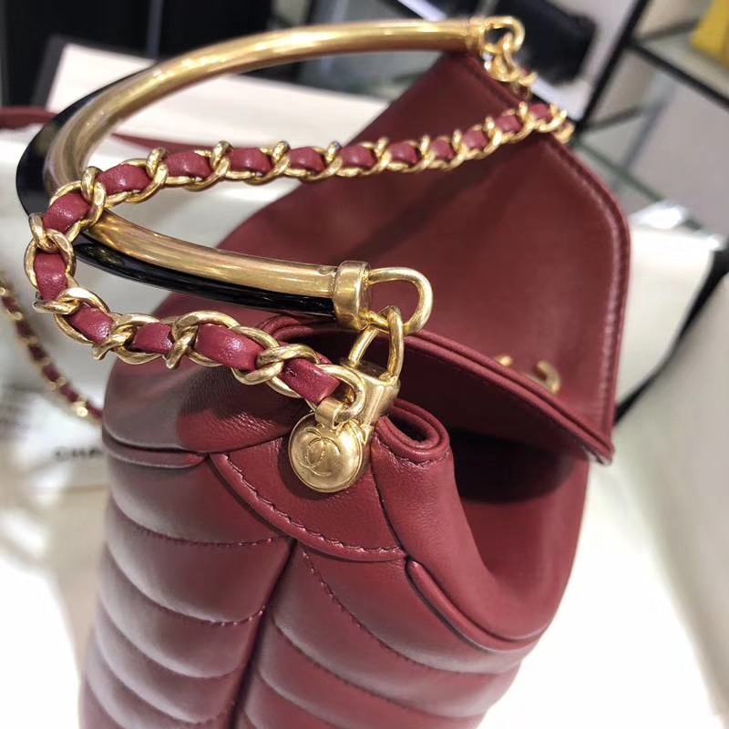 Chanel 18巴黎汉堡系列新款 Bucket Bag 酒红色 金属手柄 水桶包 意大利小羊皮