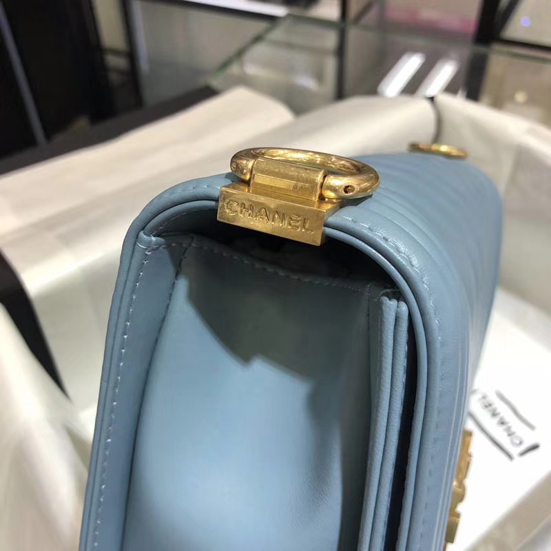 Chanel 香奈儿 Leboy Bag 大V款 小羊皮 雾霾蓝 25cm 亚金扣