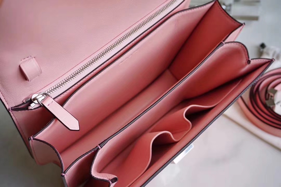 CÉLINE（赛琳）box 豆腐包  新粉 新出的配色  冻龄 女神首选