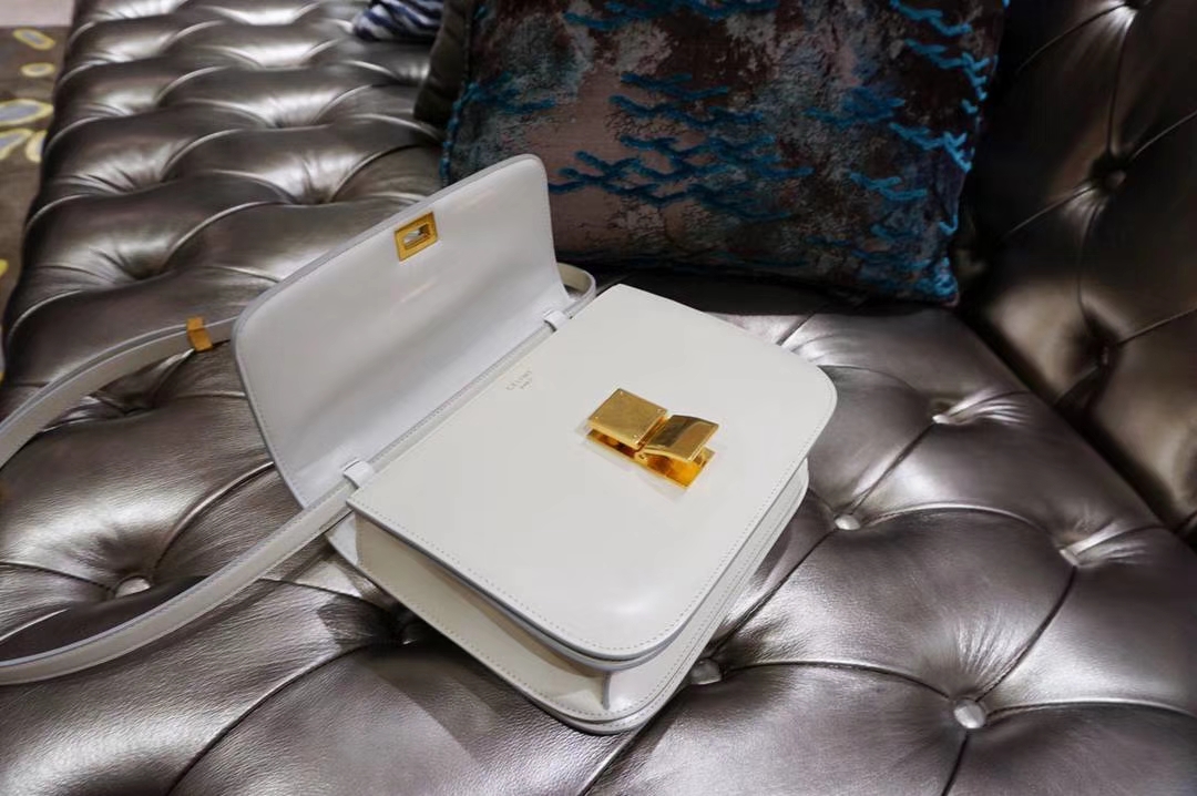 Celine 思琳 最新版本 box豆腐包 24cm 16cm 夏季最受欢迎的 box 冰川白