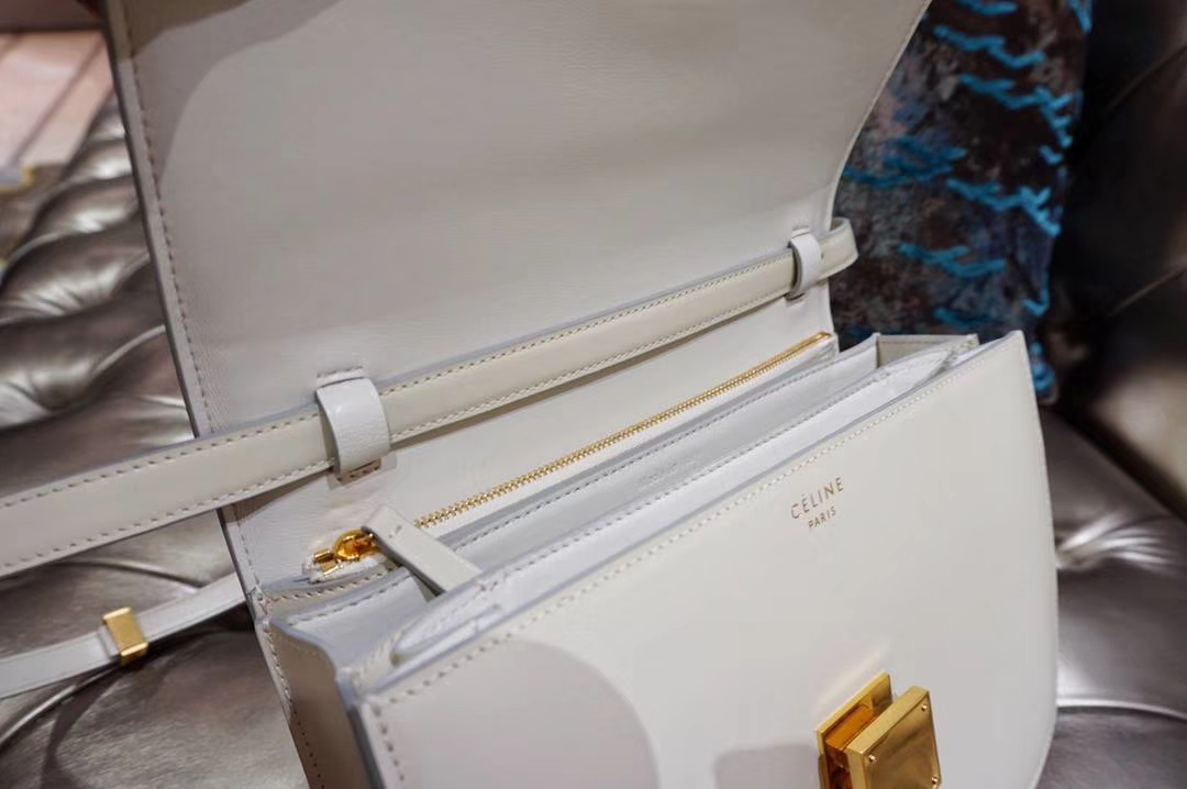 Celine 思琳 最新版本 box豆腐包 24cm 16cm 夏季最受欢迎的 box 冰川白