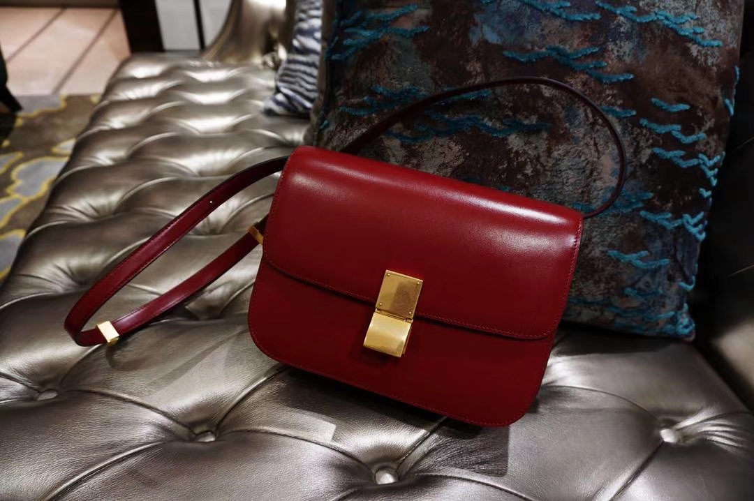 Celine 思琳 最新版本 box豆腐包 24cm 实拍 专柜同步 最新做法 优雅时尚 正红色 金扣