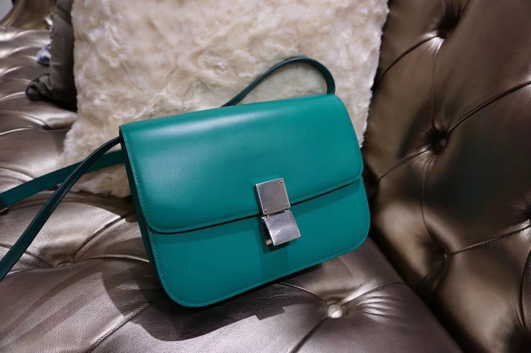 Celine 思琳 最新版本 box豆腐包 24cm 实拍 专柜同步 最新做法 优雅时尚 湖水绿 金扣