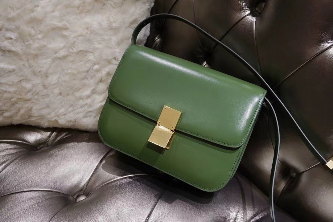 Celine 思琳 最新版本 box豆腐包 24cm 实拍 专柜同步 最新做法 优雅时尚 草丛绿 金扣